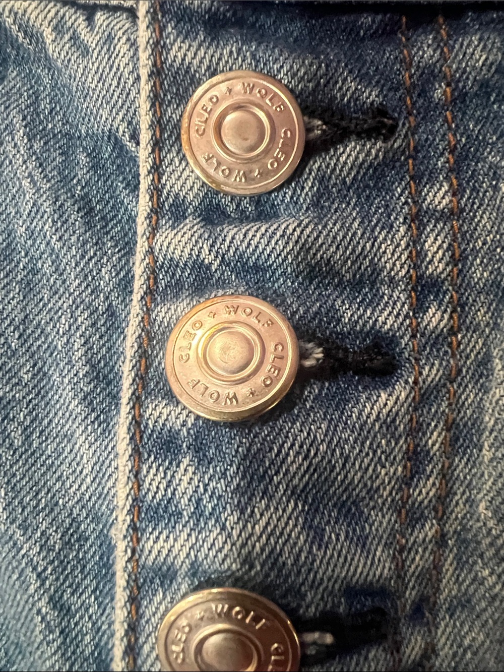Women’s Straight-Leg Jeans in Medium Blue Wash - Picture 5 of 14